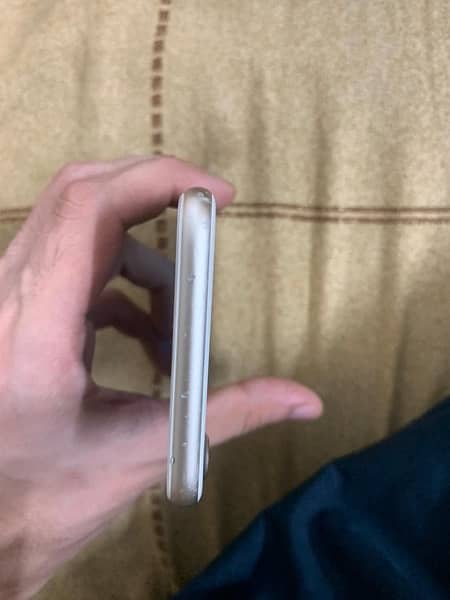 APPLE IPHONE 7 STORAGE 128 GB NON PTA 4