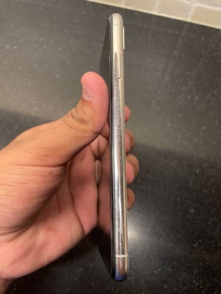 Iphone XS MAX 256 GB PTA APPROVED 4