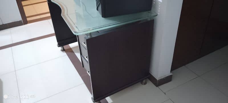 office furniture 1