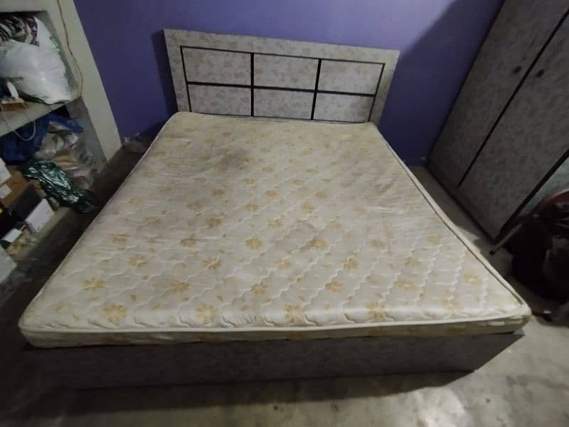 bed with mattress 1