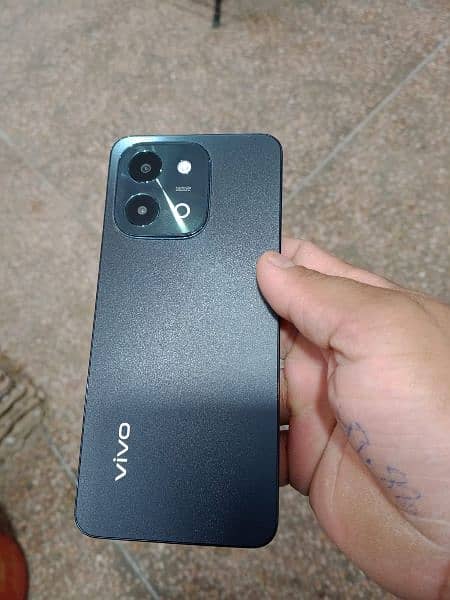 vivo y 28. . . . 8/128 3