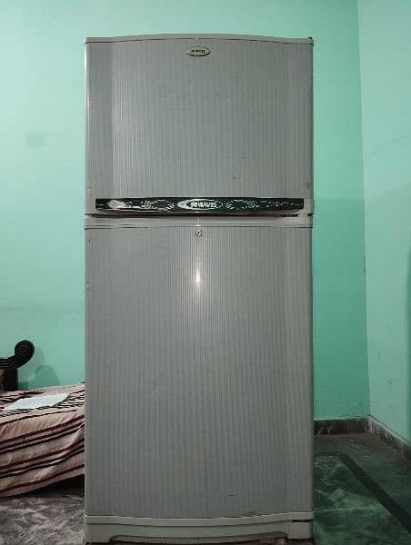 Large Size WAVES FRIDGE Model WRC 322 Price 32000 0