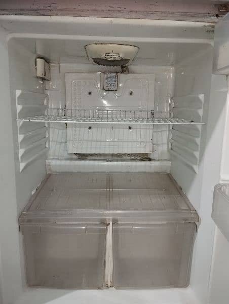 Large Size WAVES FRIDGE Model WRC 322 Price 32000 3