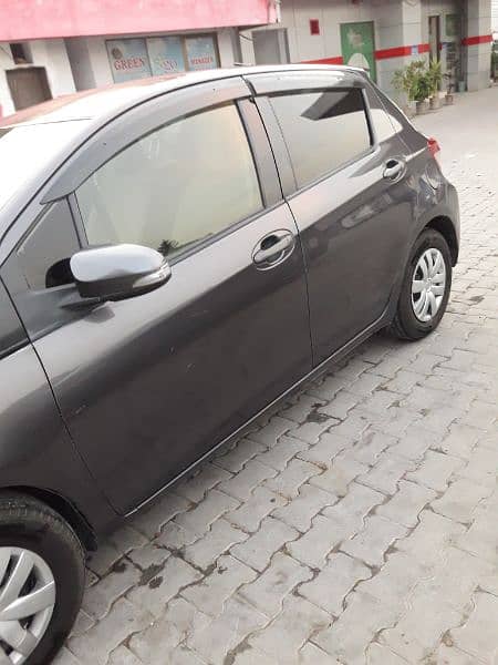 Toyota Vitz 2013 3