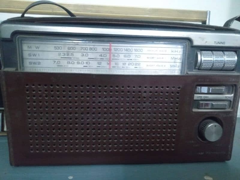 antique Radio 0