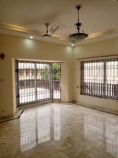 3 Three bed upper portion available for rent in F11