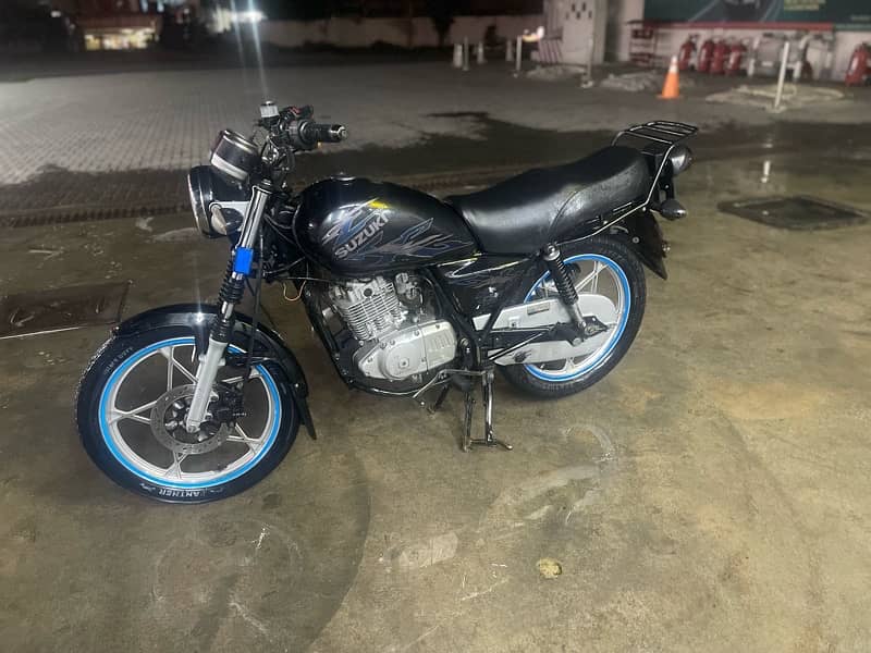 Suzuki Gs 150 For Urgent sale  only call290 se km waley dor rhe 4