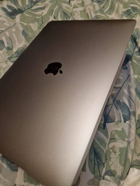 Macbook Air 13 inch 2019 3