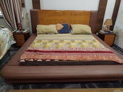 Bed with side table without matress 0