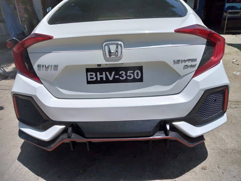 Honda civic 2018 madel 1