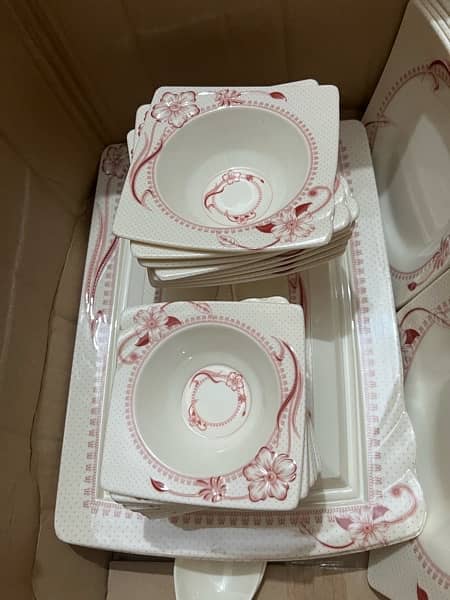 modern dinner set 0