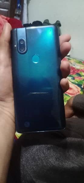 motorola one hyper 2