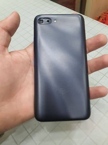 itel a25 pro 4