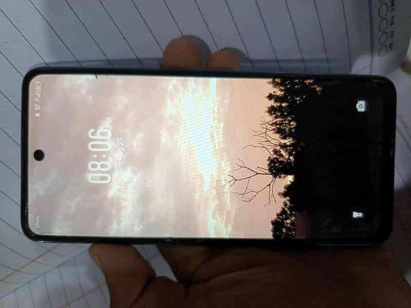 **"Infinix Hot 40i - Excellent Condition, Affordable Price!"** 3