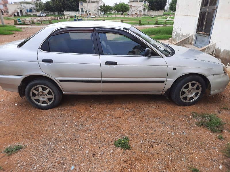 Suzuki Baleno 2003 9