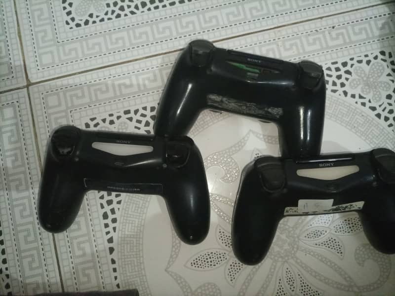 Ps4 controller just like brand new 4