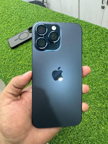 iphone 15 pro max 0