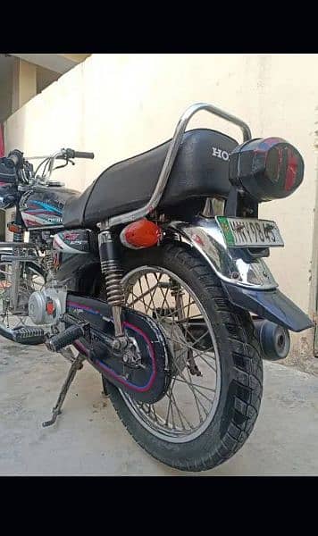 Honda 125 Bike sell 3