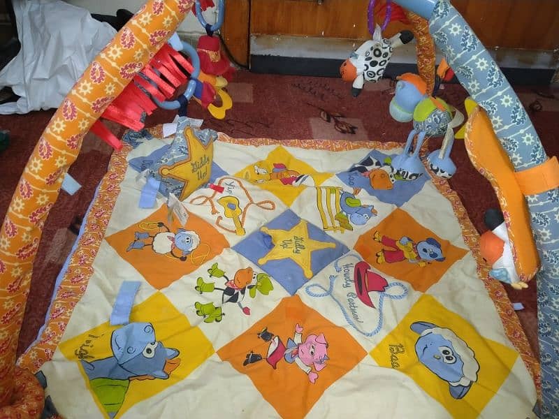 infantino Twist & Fold Activity Gym & Play Mat Forest 0