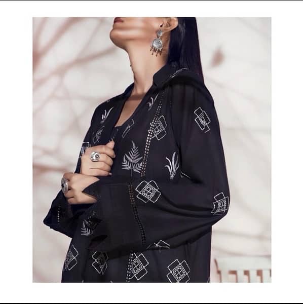 zahalawn#sale#blackandwhite#embroidery#shirt 1