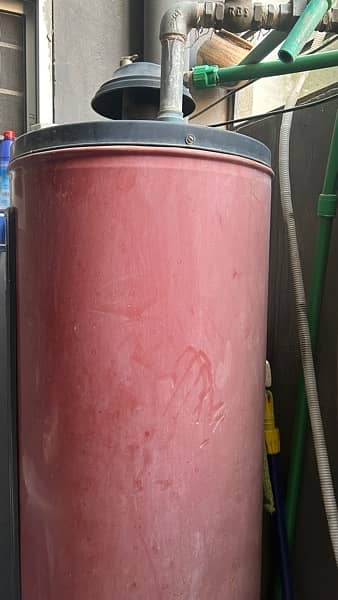 asia water geyser 35 gallons For sale 4