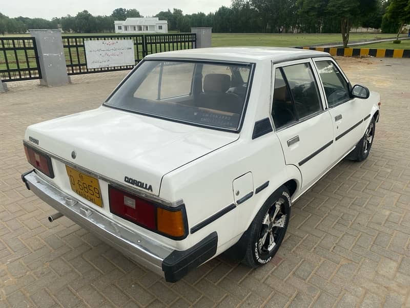 (R) Officers Used Just Like New Classic Toyota Corolla 82 2