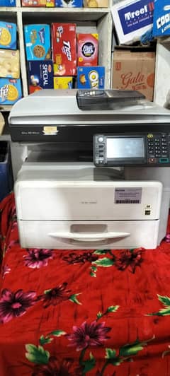 Recoh 301 photocopy machine with 110 supply