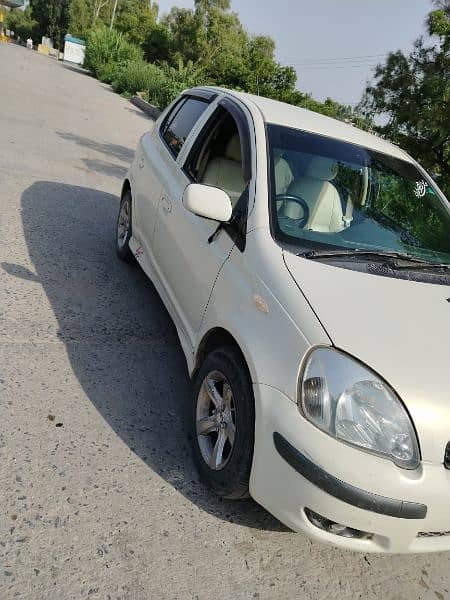 Toyota Vitz 2004 1