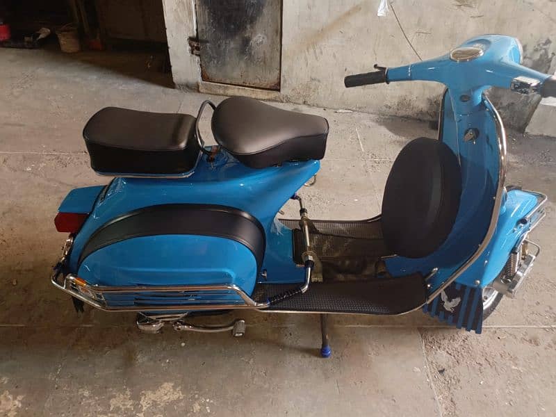 Vespa Super 1977 3