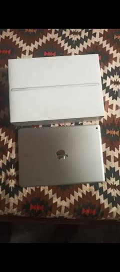 iPad 9th Gen (64 GB)