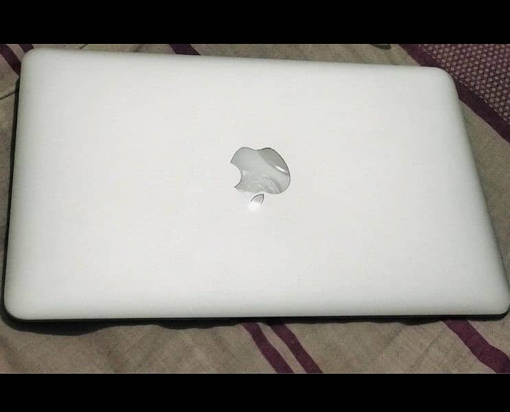 MacBook Air Mid 2013 0