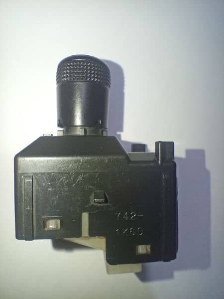 Mirror Switch of Toyota Prius 2022 (Latest Model), Fortuner, Aqua 5