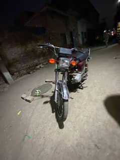 honda 125 all ok koo lam wgaira ni hone wala bilkul orignle hai