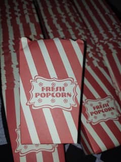 popcorn boxes are available