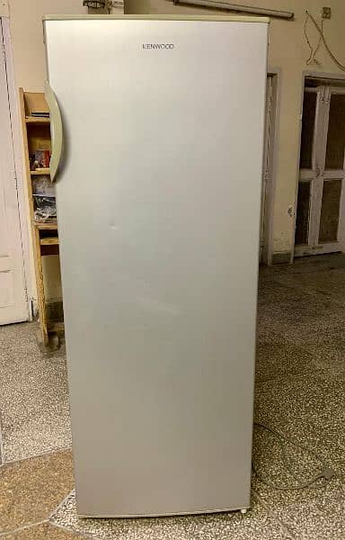 Kenwood vertical deep freezer 4