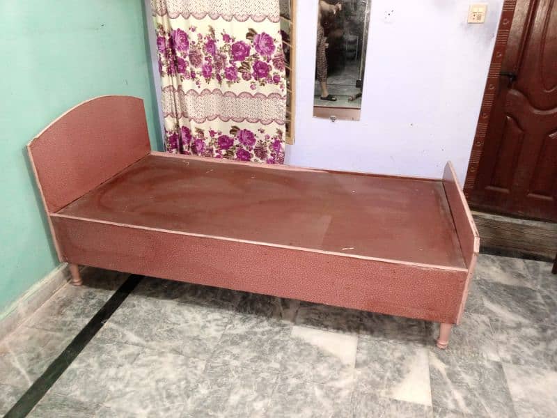 Single Wooden Bed 3 feet x 6.5 feet 4