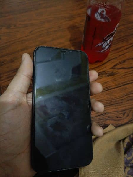 iphone 11 64 GB non pta factory unlock batery health 87 2