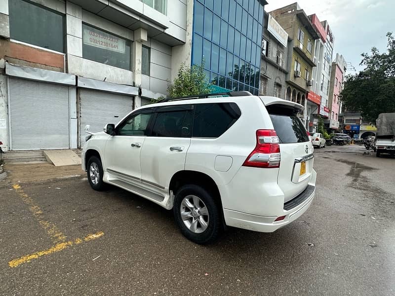 Toyota Prado 2011 4