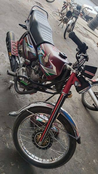 Bike Belkul nend ha jis bhai ko intrust hu wo rabta kar lay 4