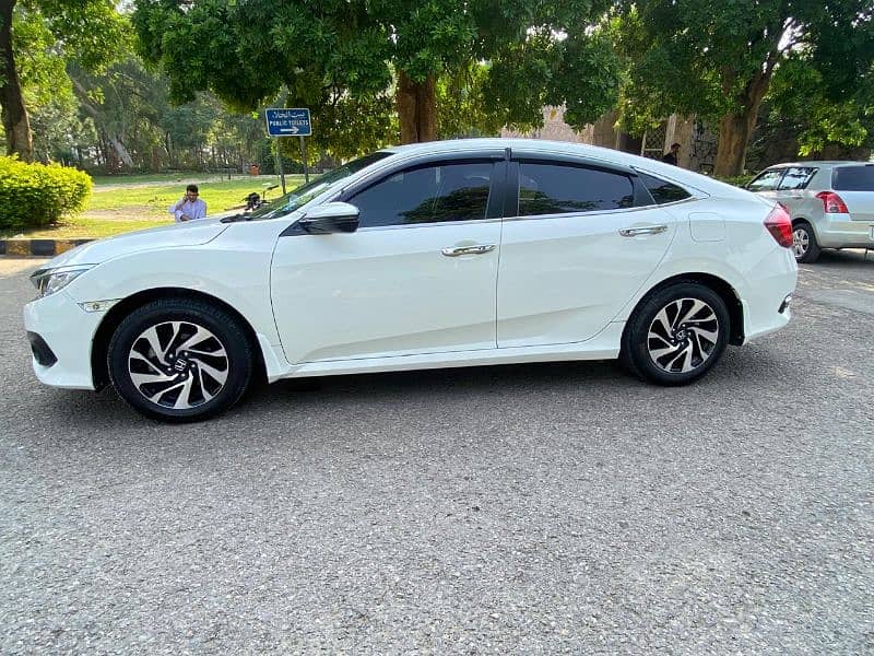 Honda Civic Oriel 2018 3