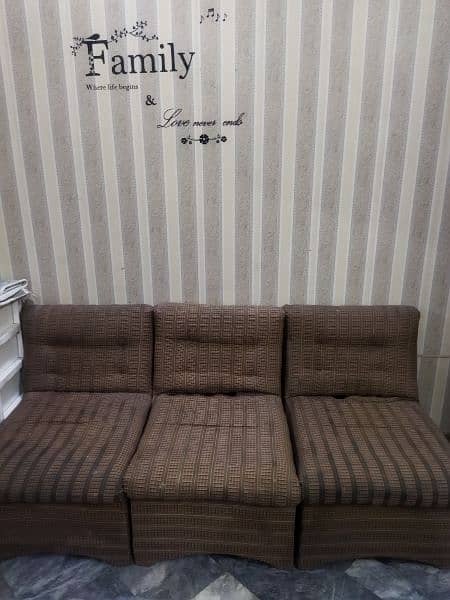 Used Sofa set but in good condition. 4sofas 1