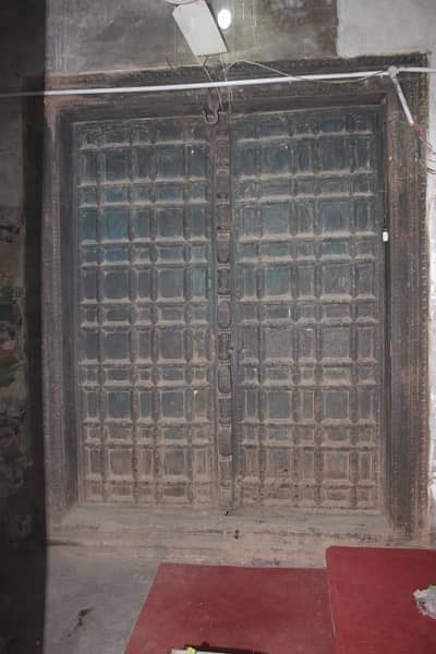 antique heavy door 8