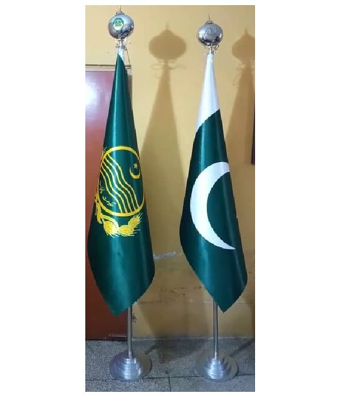 Luxurious Indoor Flag with Golden Pole Exquisite for Government Office 10