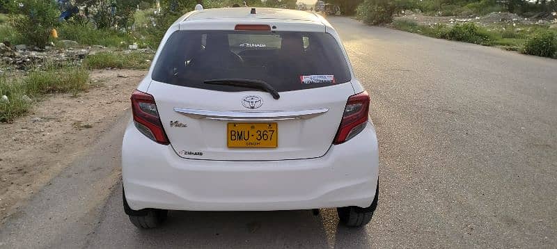 Toyota Vitz 2014 14