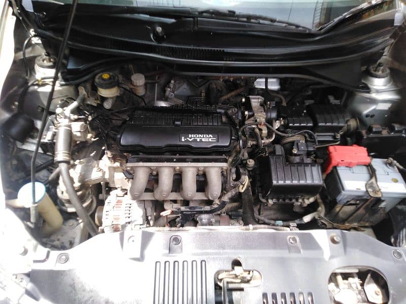 Honda City IVTEC 2014 Genuine Condition. 2