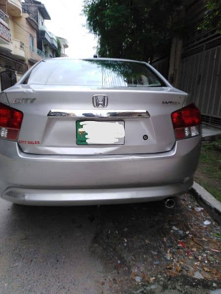 Honda City IVTEC 2014 Genuine Condition. 3