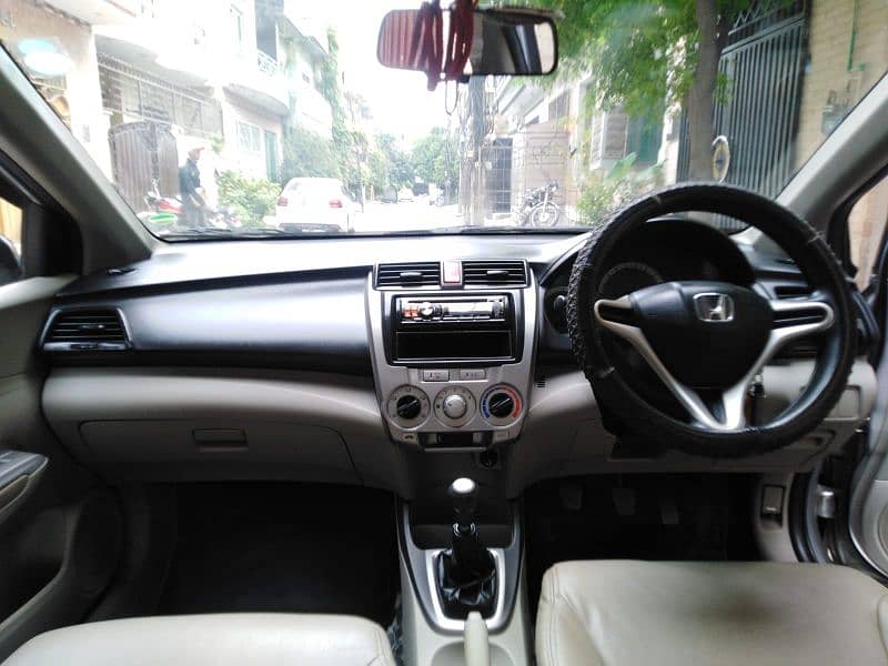 Honda City IVTEC 2014 Genuine Condition. 16