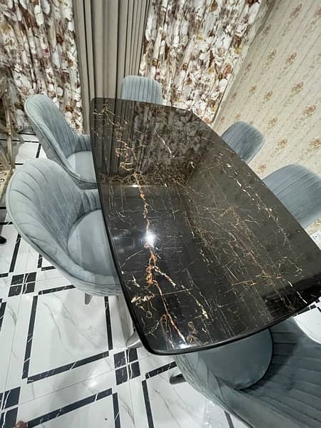 Marble 6-seater dining table and chairs 1