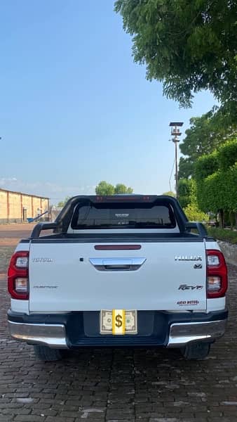 Toyota Hilux Revo 2.8 Disel 1