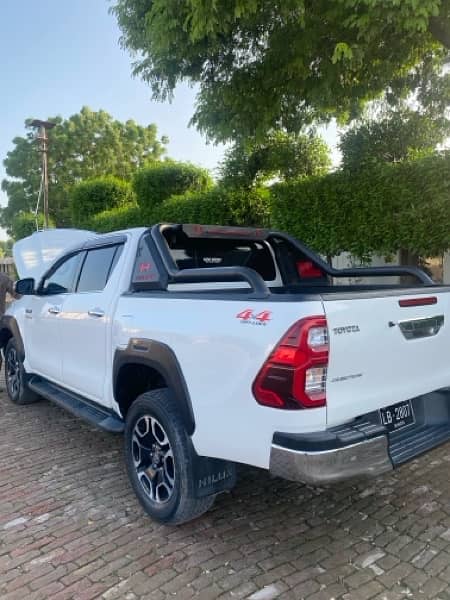 Toyota Hilux Revo 2.8 Disel 3